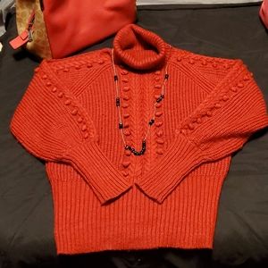 WHBM PULLOVER POPCORN SWEATER